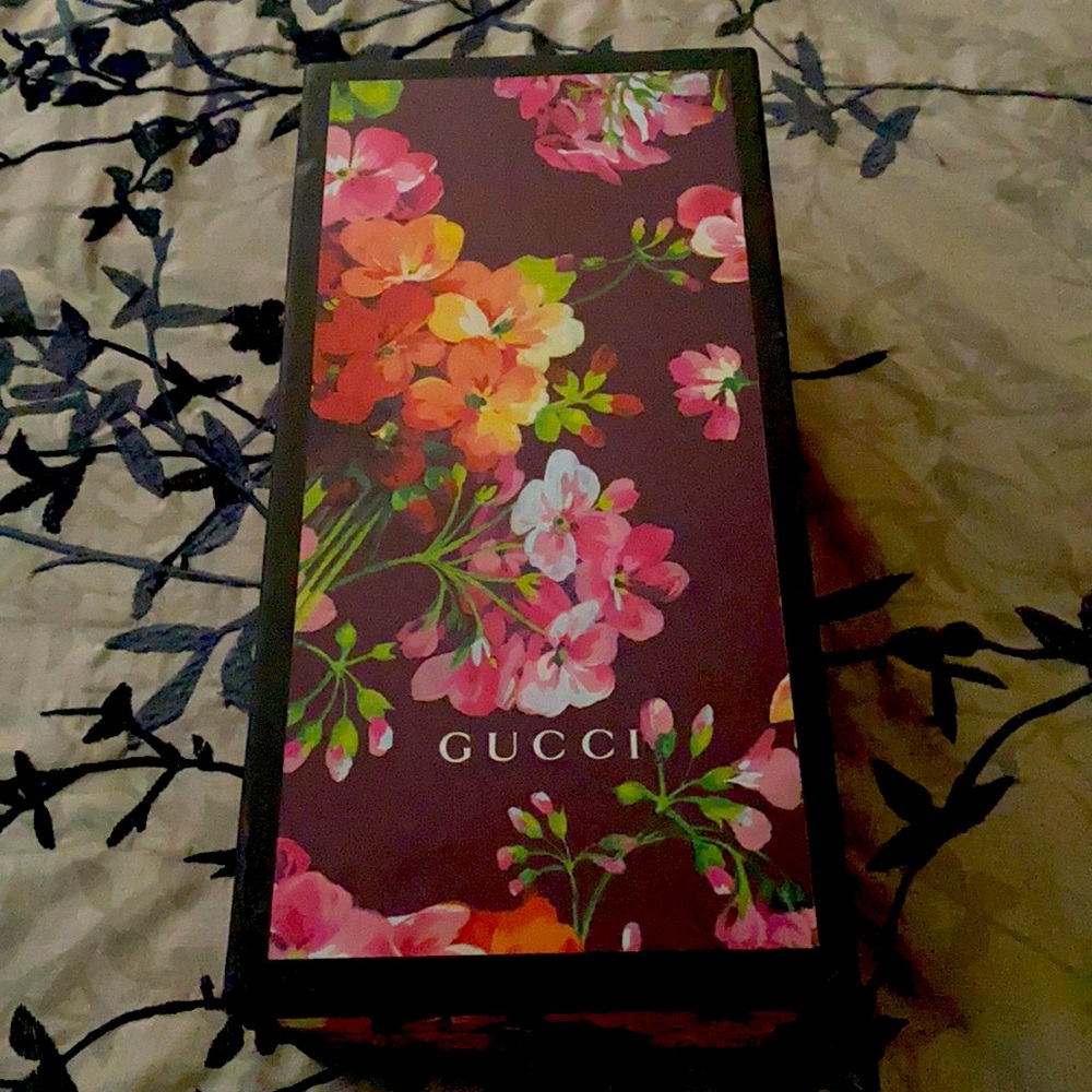 Brand New Floral Gucci Slides size 9